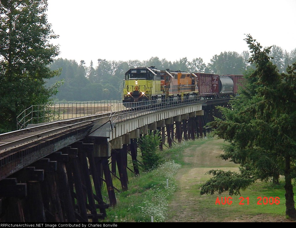 Northbound Westsider crossing Willamette River trestle